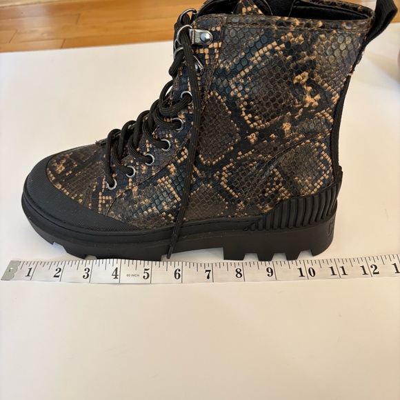 Women’s’ Circus by Sam Edelman, vegan, snakeskin colour Boots, Sz 8, like new - Picture 12 of 14